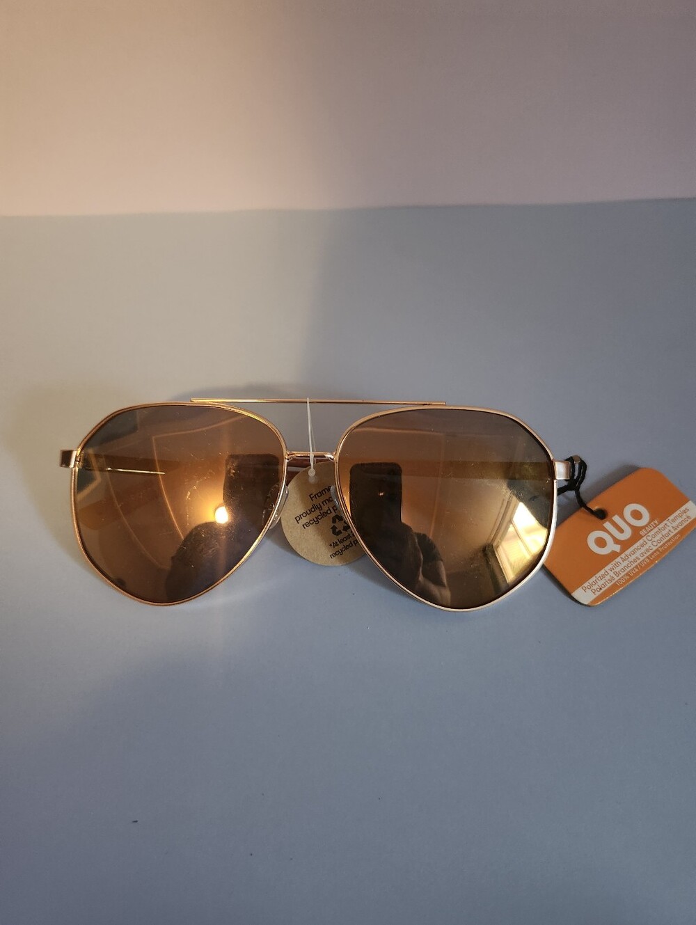 New Quo Beauty Polarized Aviator Sunglasses Gold Tone